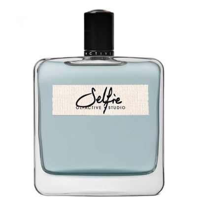 Olfactive Studio Selfie