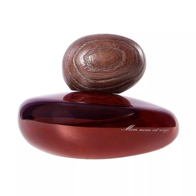 Majda Bekkali Mon Nom Est Rouge